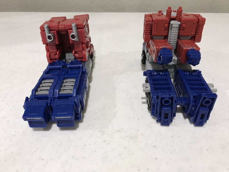 Siege Galaxy Upgrade Optimus Prime  (22 of 28)